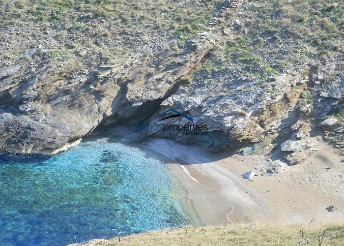 Villa Waterfront With Private Pool *