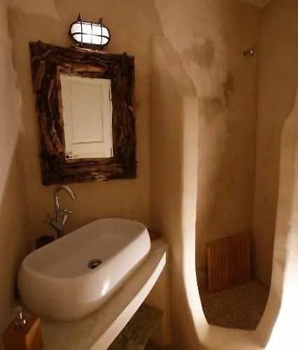 Villa Waterfront With Private Pool *