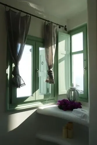 Waterfront With Private Pool Villa