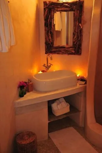 Waterfront With Private Pool *